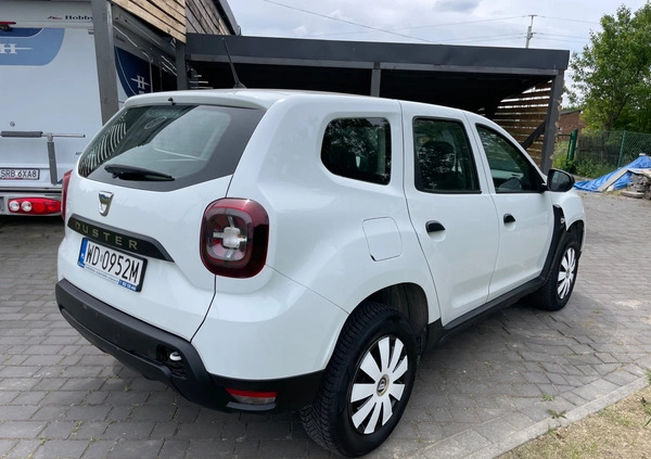 Dacia Duster cena 29793 przebieg: 200000, rok produkcji 2019 z Lesko małe 121